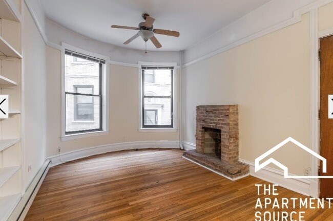 Photo - 1222 N Dearborn St Apartment