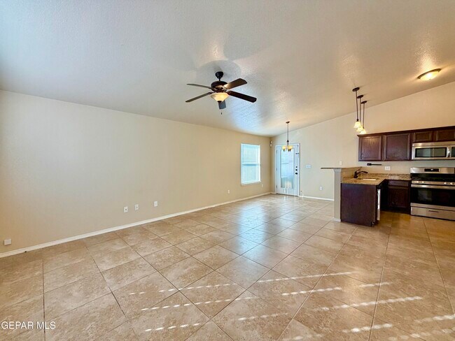 Foto del edificio - 14213 Ranier Point Dr