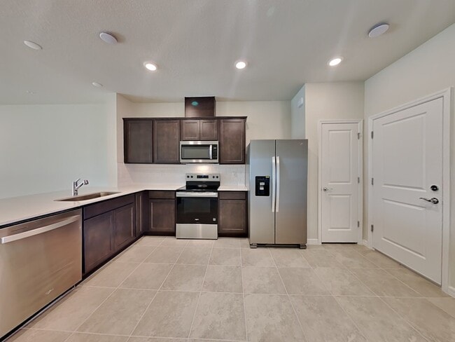 Building Photo - 3109 Emerald Acrs Ln