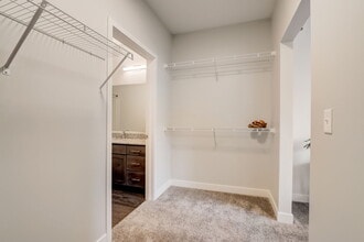 Building Photo - Wesmont