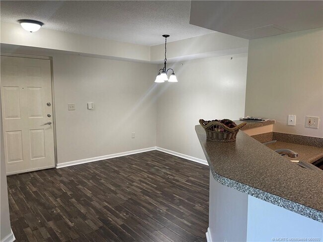 Foto del edificio - 3637 NW Adriatic Ln