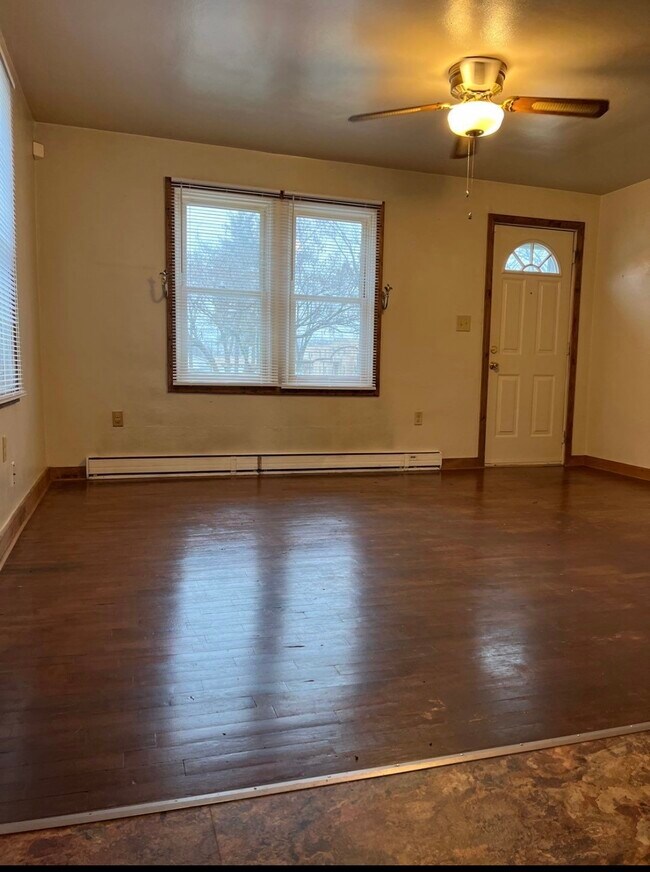 1660 W Washington St, Springfield, IL 62702 House Rental in