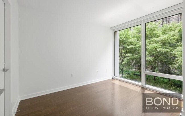 Foto del edificio - 400 W 113th St