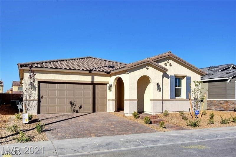 Foto principal - 2986 Gramsci Ave