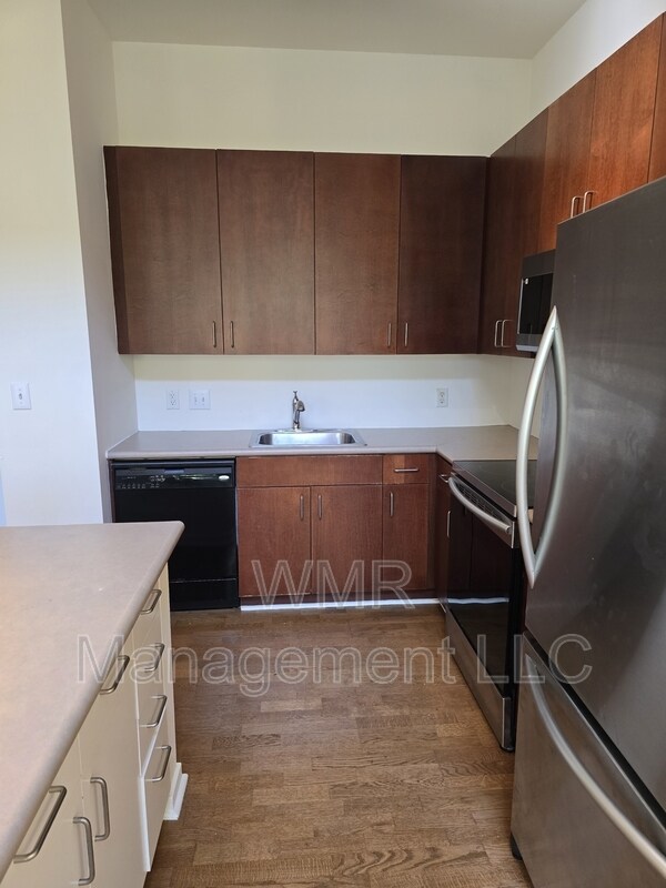 Foto del edificio - 2125 Southend Dr