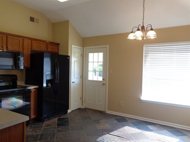 Foto del edificio - 1326 Siskin Dr