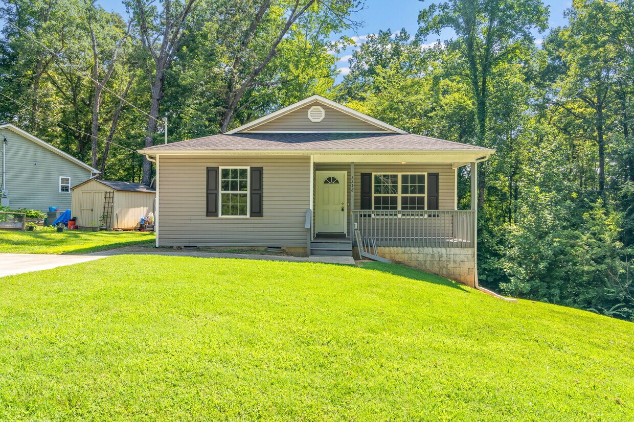 Primary Photo - 2248 Quail Hollow Rd