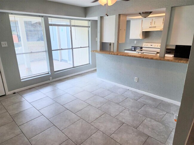 Foto del edificio - 781 Country Pl Dr