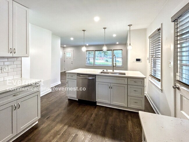 Foto del edificio - 3309 Concord Cir SE