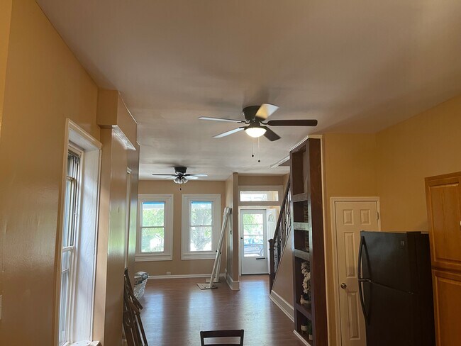 Building Photo - 1344 S 46th St