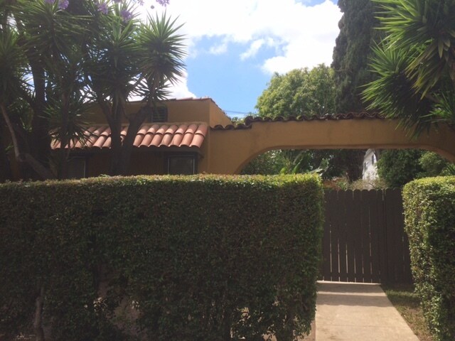 Primary Photo - 1225 N Ogden Dr