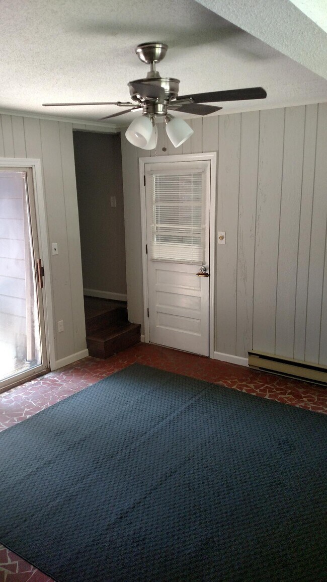 Entrada del apartamento (interior) - 5736 Murrayhill Rd