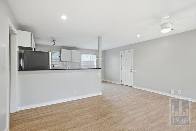 Foto del edificio - 5308 Overbrook Dr