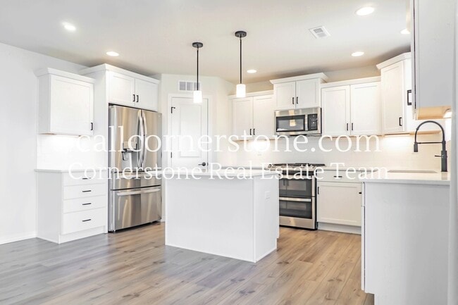 Building Photo - 8782 Beaverhead Cir