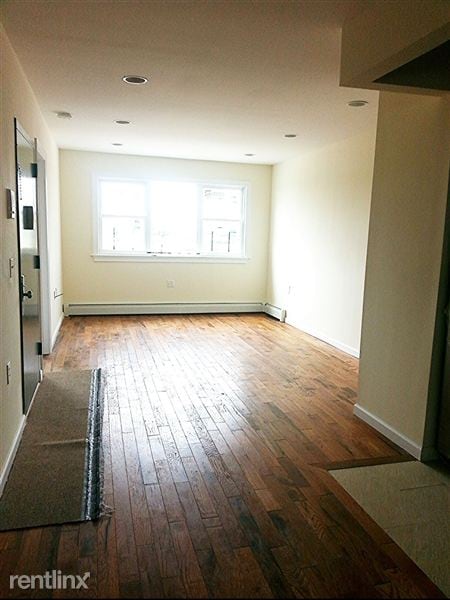Building Photo - 3107 Seagirt Ave