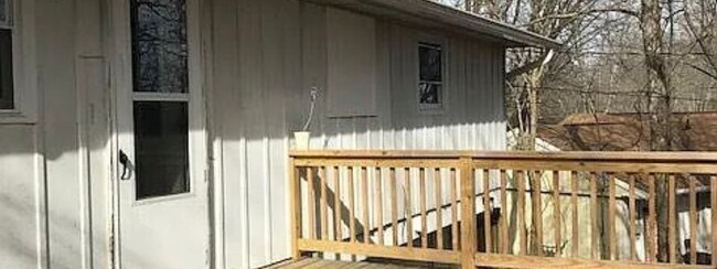 Foto del edificio - 3102 N Valleyview Dr