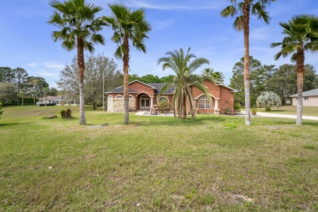 Building Photo - Amazing Pool Home in Weeki Wachee