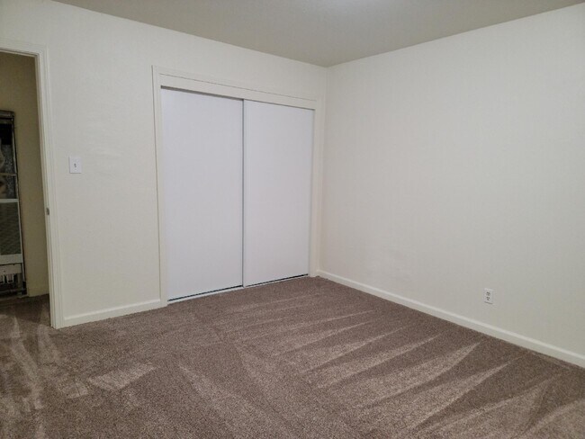 Bedroom 1 (Closets) - 7117 N El Dorado St