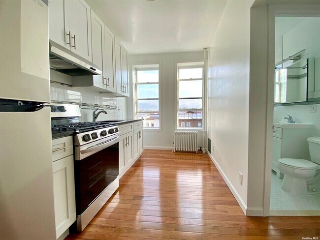 Building Photo - 30-17 45th St