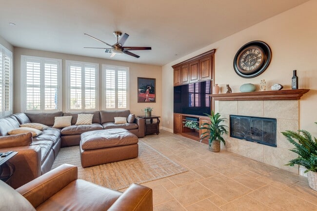 Building Photo - MacDonald Ranch Dream Home with Resort Sty...