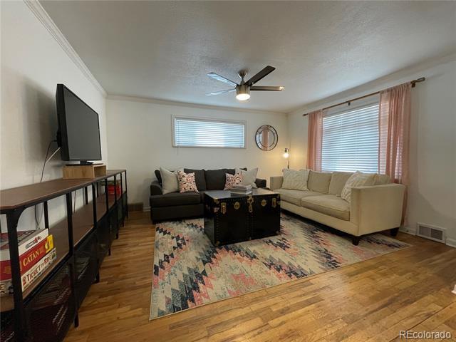 Building Photo - 982 S Pecos Way