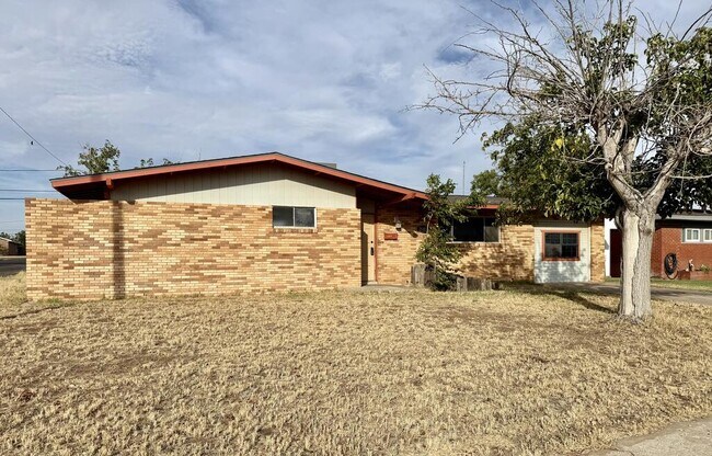 Foto del edificio - 2601 Verde Ave