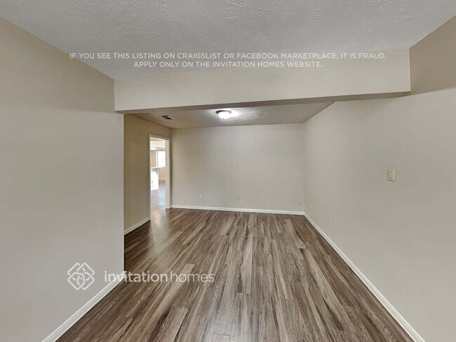 Foto del edificio - 2239 Middle Creek Dr