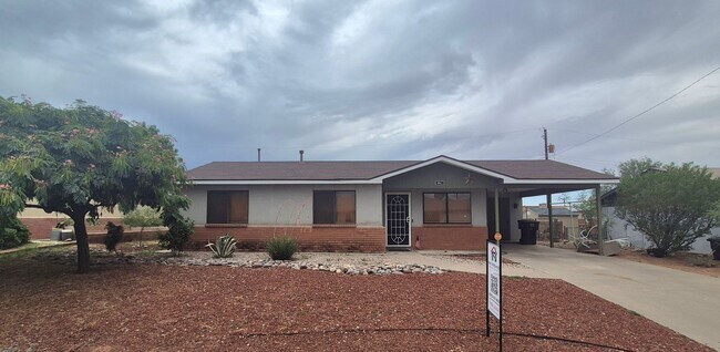 Foto del edificio - Charming 3 Bedroom 1.5 Bathroom home