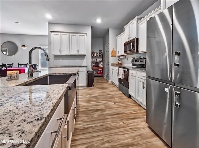 Building Photo - 5065 Fairbury Way