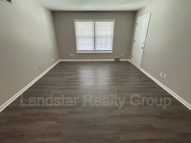 Foto del edificio - 3533 Leith Ln