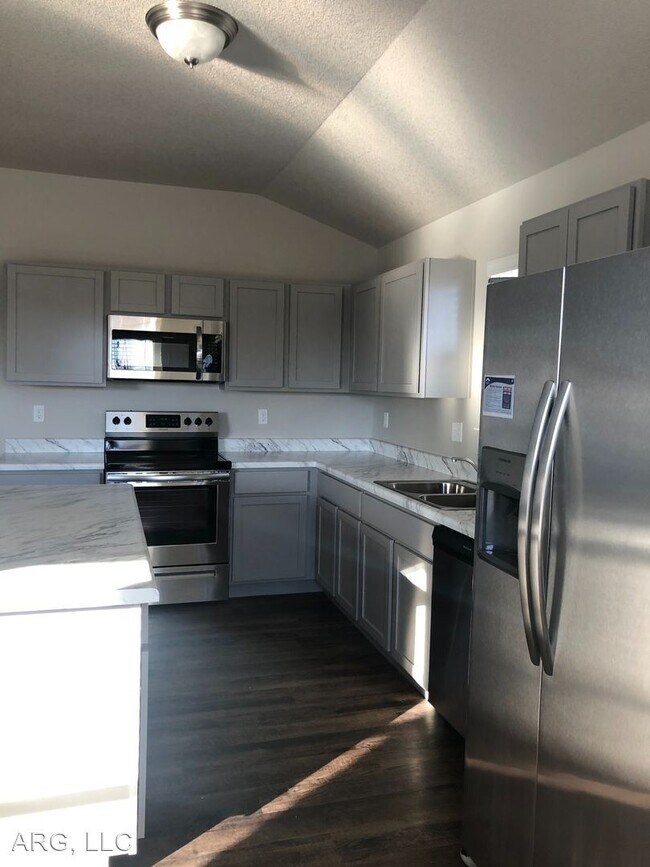 Foto del edificio - 3 br, 2.5 bath House - 21325 W 216th Street