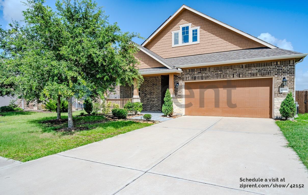 Primary Photo - 18818 Lake Ridge Dr