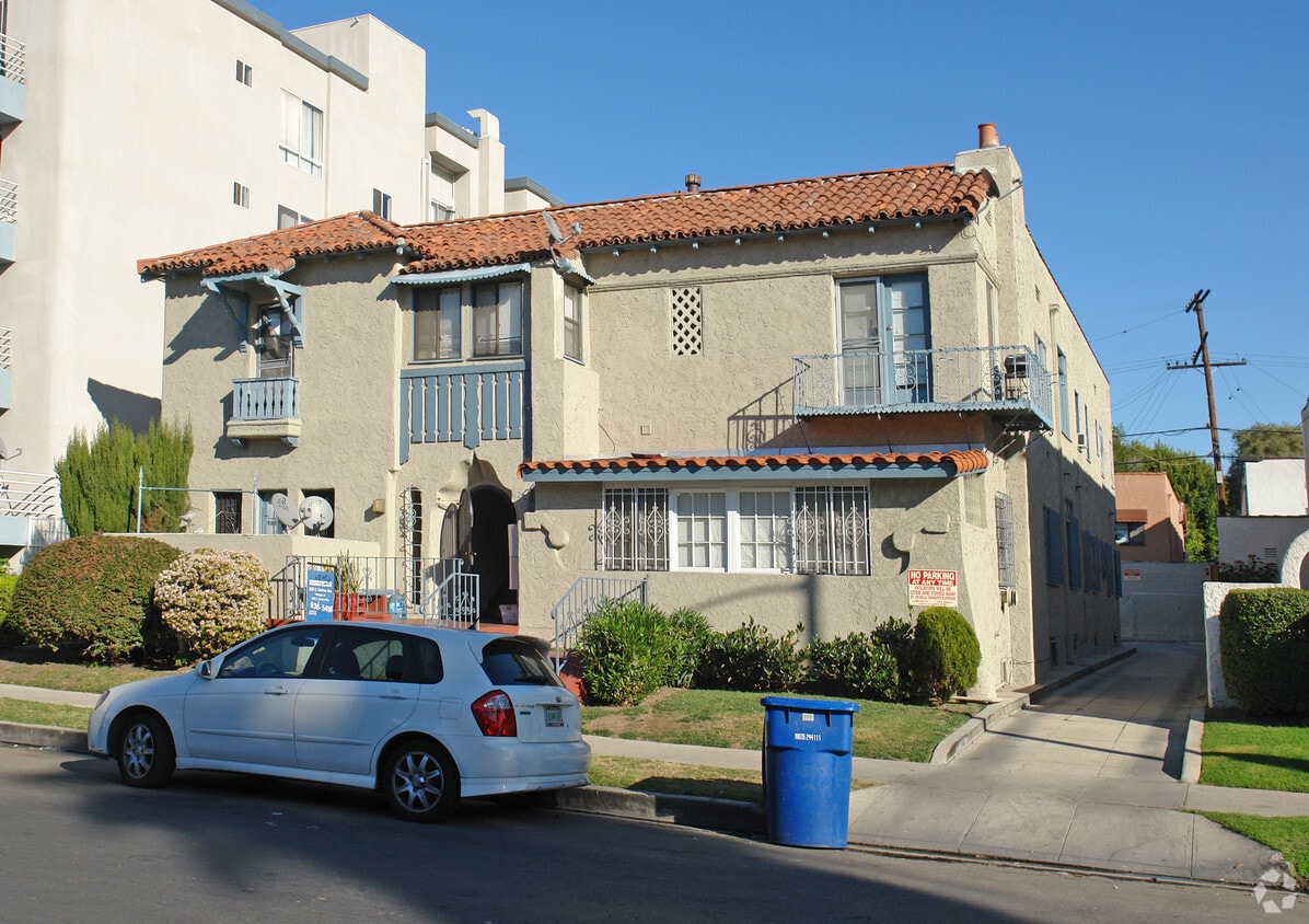 626 S. Cochran Apartments in Los Angeles, CA
