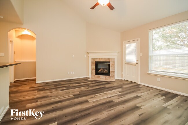 Building Photo - 20203 Ray Falls Dr