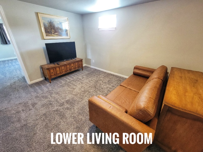 Photo - 1630 Shasta Dr House