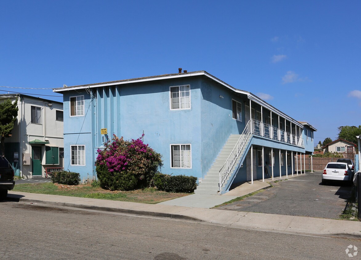 Primary Photo - 173 Glover Ave