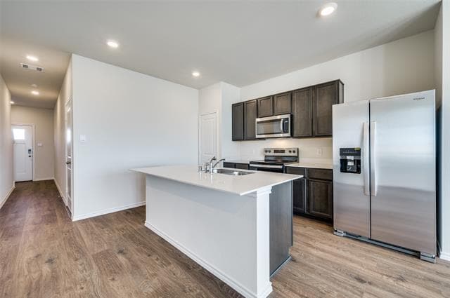 Building Photo - 7024 Vining Dr