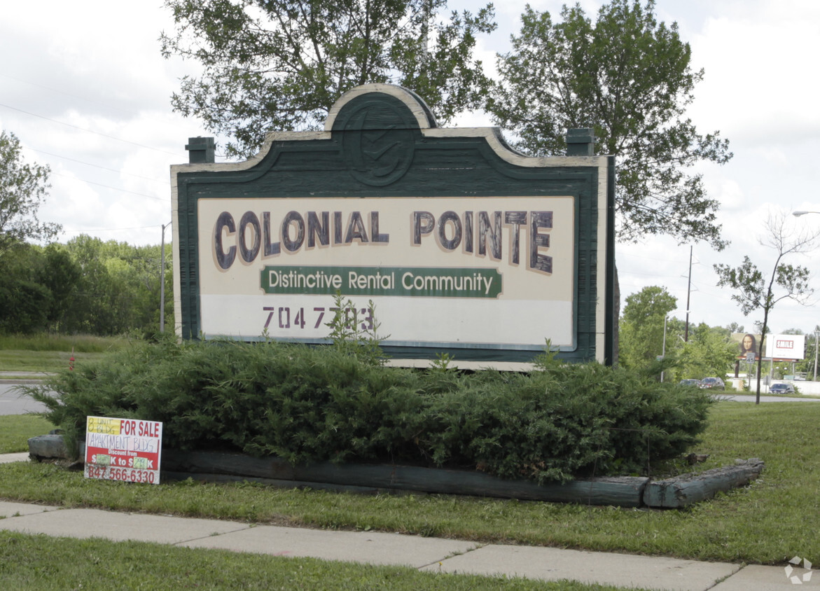 Colonial Pointe - Apartments In Milwaukee, Wi 