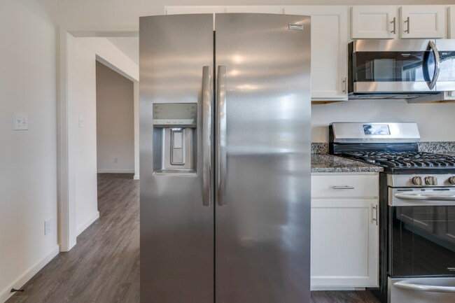 Building Photo - 6502 Shale Crescent Dr
