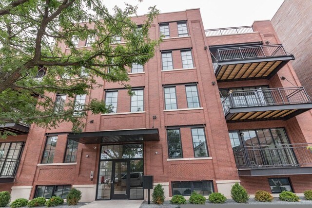 Building Photo - 1233 N Bosworth Ave