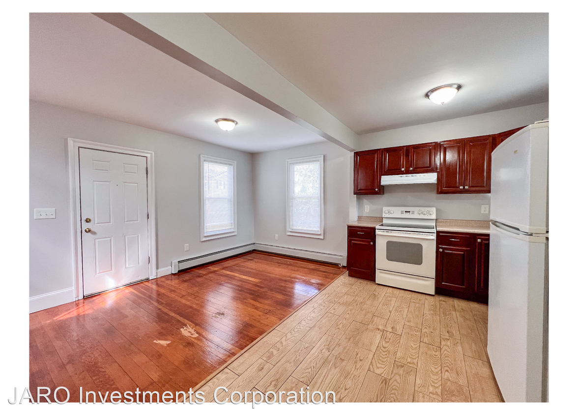 Primary Photo - 3 br, 2 bath House - 221 Brown St