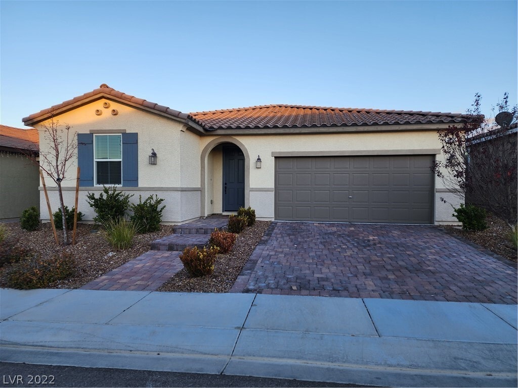 2756 Flowing Breeze St, Henderson, NV 89044 House Rental in Henderson