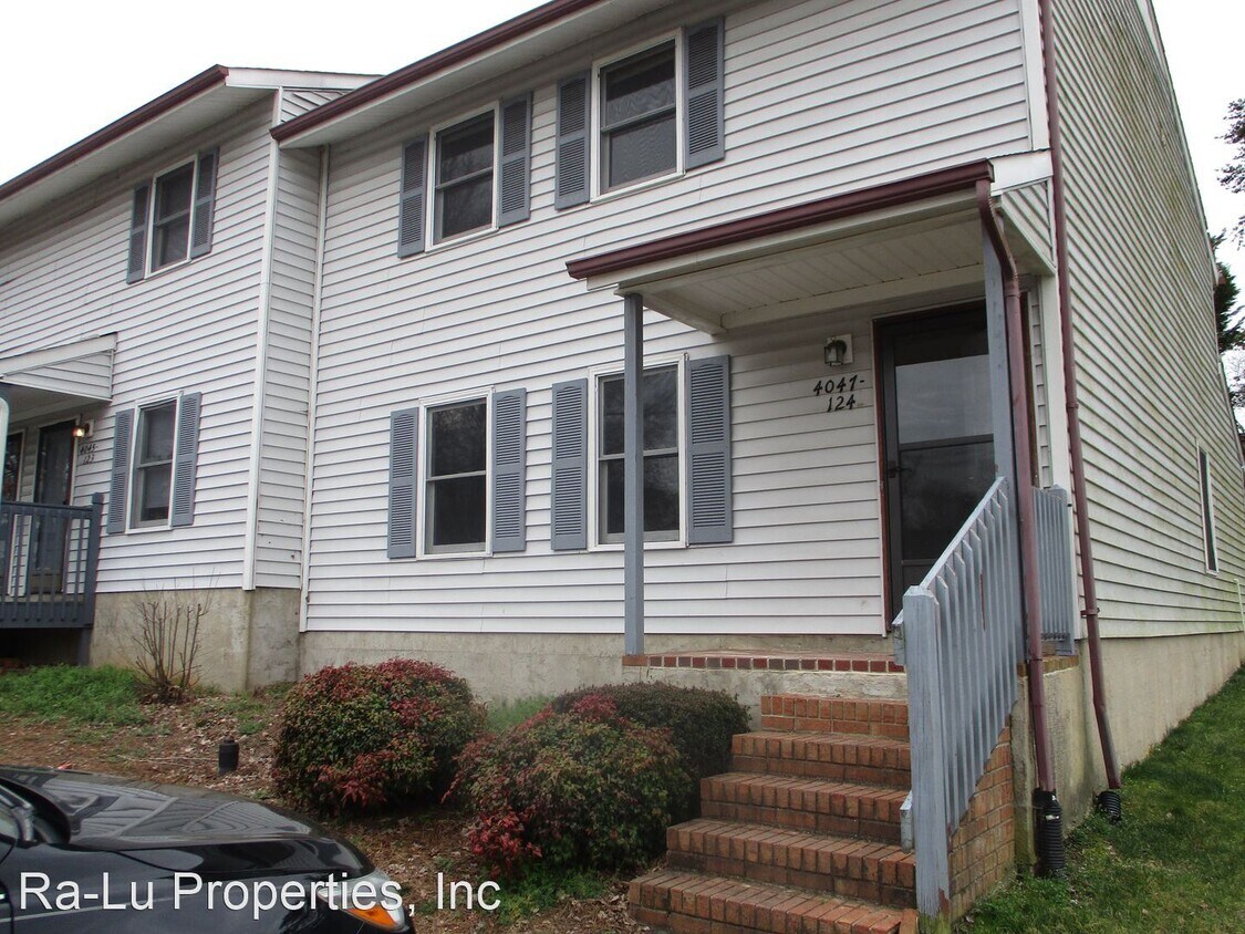 Primary Photo - 4047 Greene Haven Dr