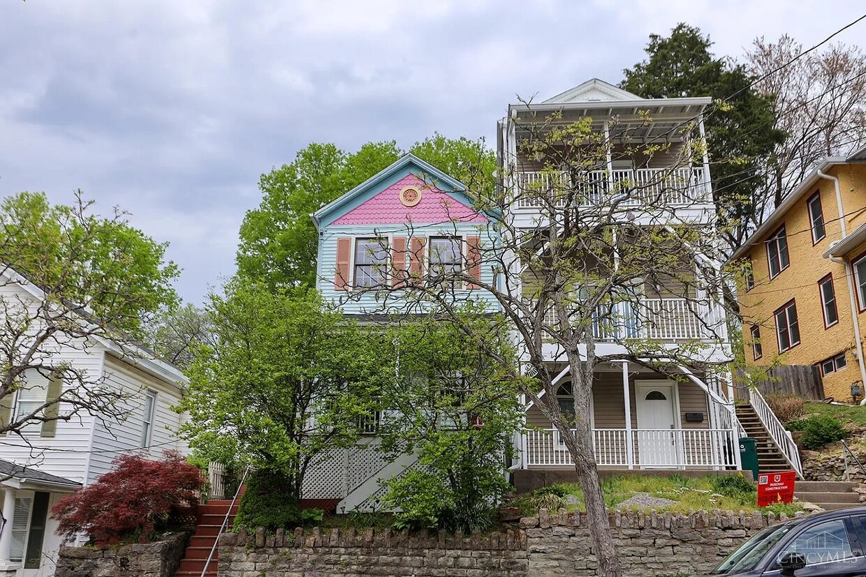 Primary Photo - 3516 Handman Ave