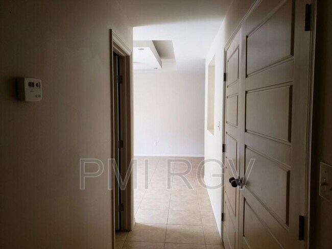 Building Photo - 2204 Taxco Ct