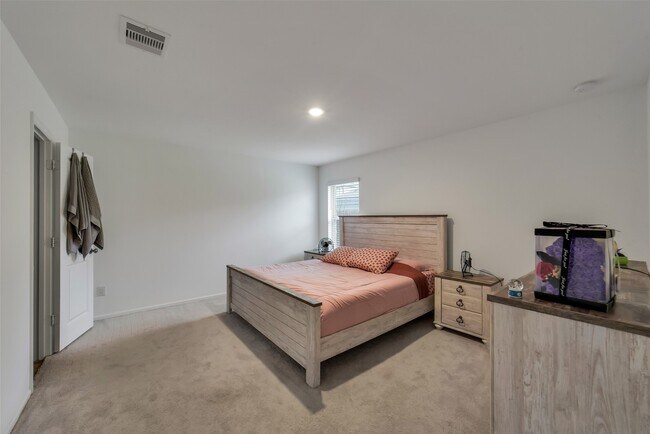 Foto del edificio - 27110 Breakaway Ln