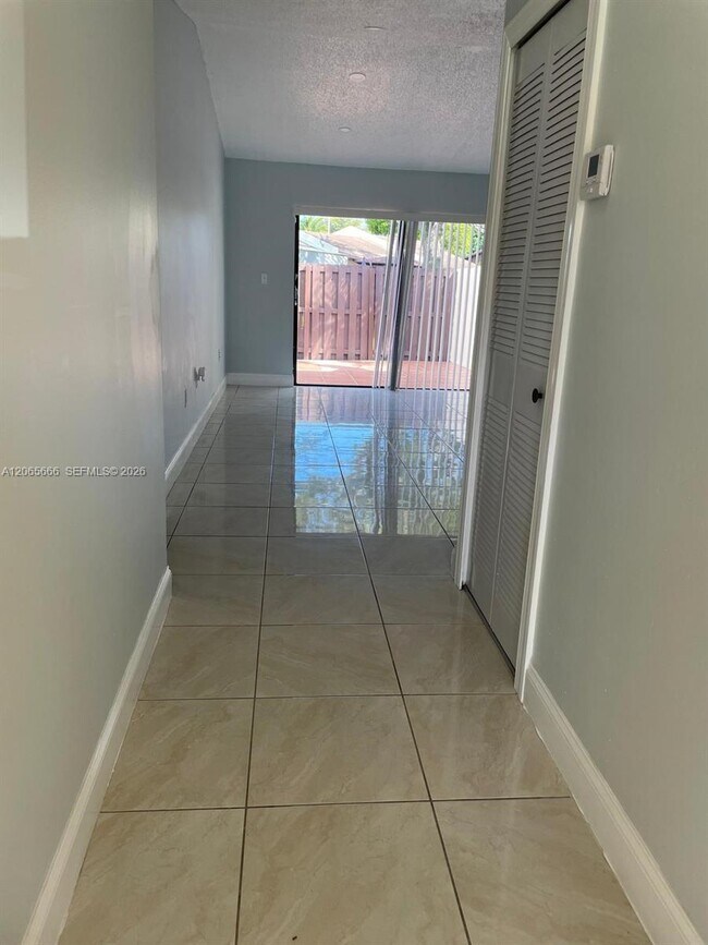 Foto del edificio - 13808 SW 54th St