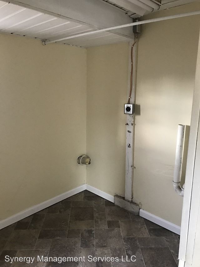 Foto del edificio - 3 br, 1 bath House - 133 W. Bethel Street