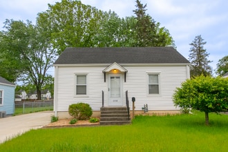 Building Photo - 1518 McKay Ave