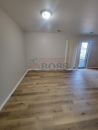 Foto del edificio - 7322 Noble St